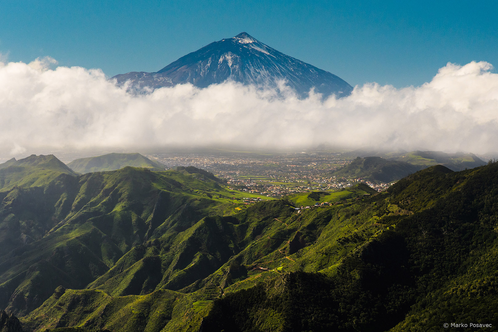 Fotomanipulacija na kojoj je Teide tri puta veći nego u stvarnosti