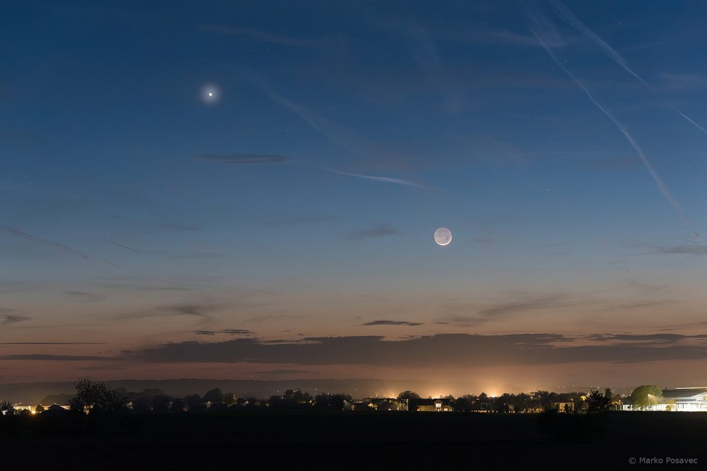 Mjesec, Venera i Plejade na večernjem nebu