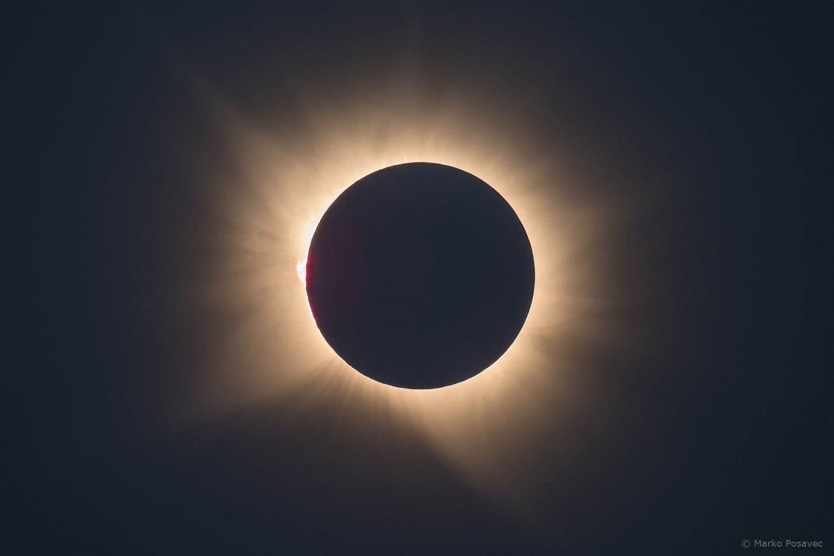 Potpuna pomrčina Sunca